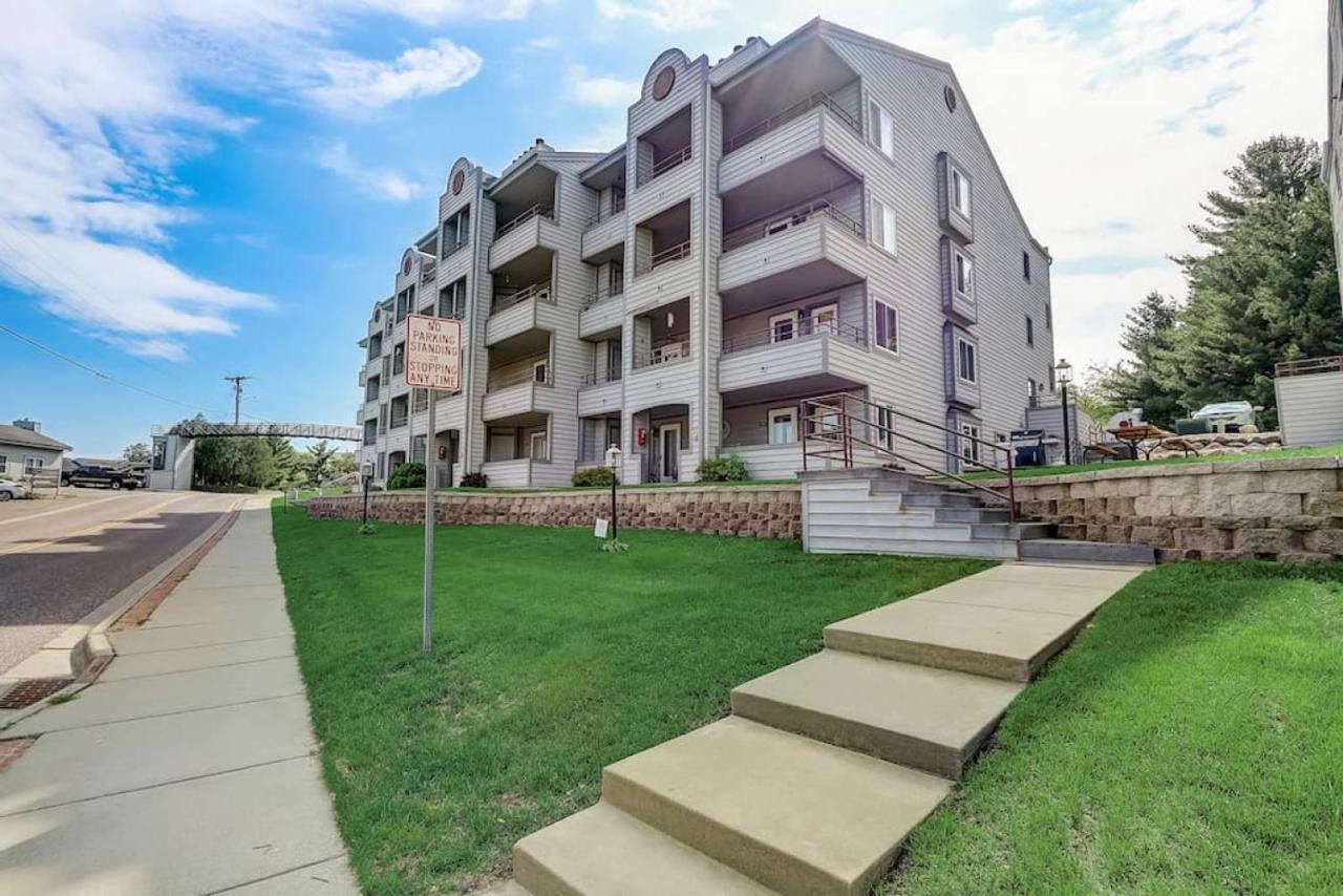 Brown Family Condo For Families Golf Trips And Girls Getaways ويسكونسن الوديان المظهر الخارجي الصورة